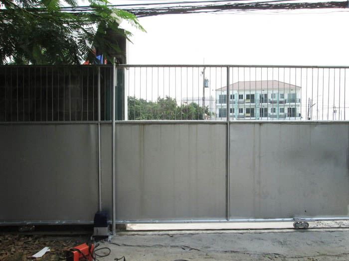 บริษัท แด็ด ออโต้ดอร์ จำกัด 